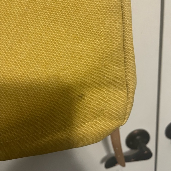 Universal Thread backpack - Picture 2 of 8